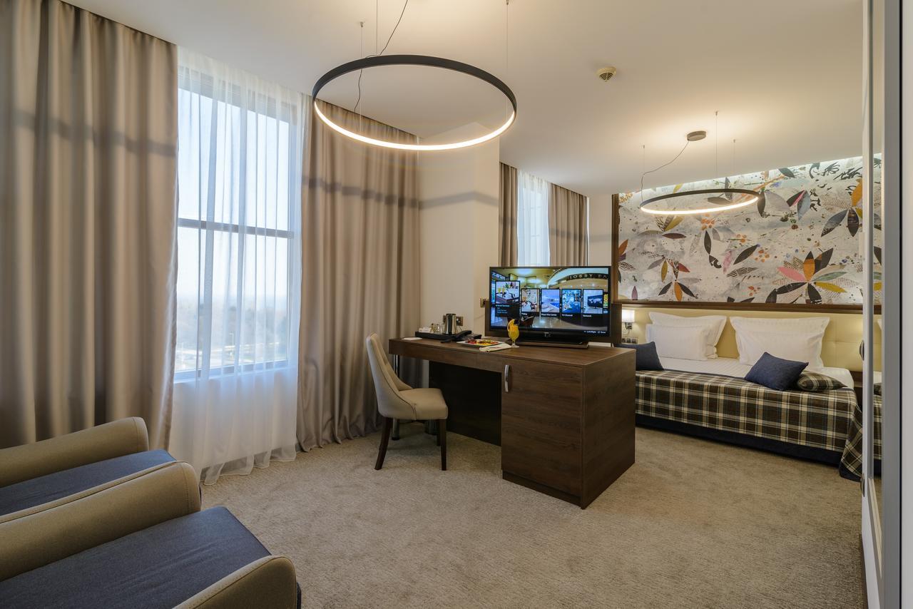 Rosslyn Dimyat Hotel Varna Ngoại thất bức ảnh