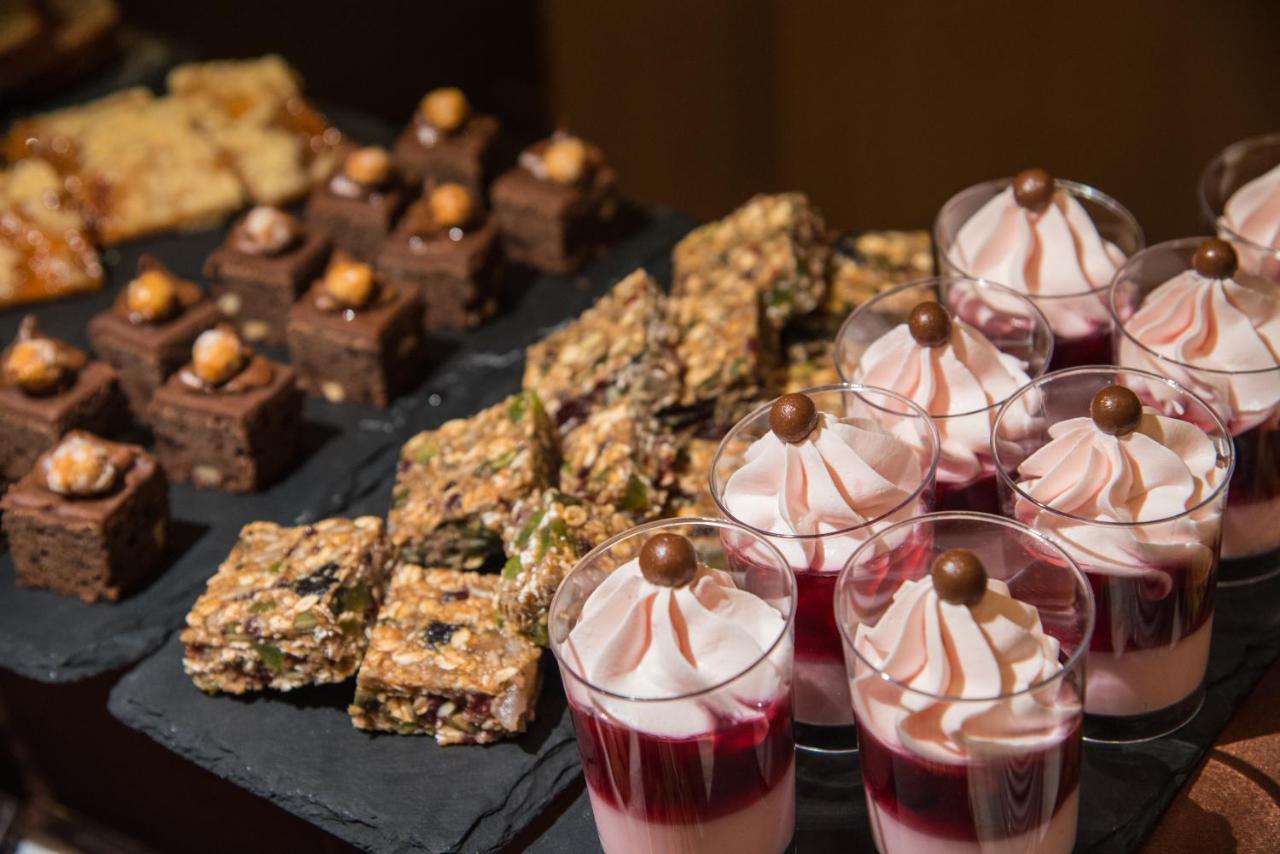 Rosslyn Dimyat Hotel Varna Ngoại thất bức ảnh